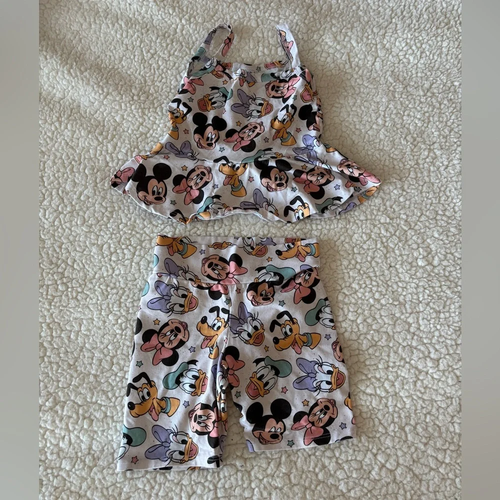 Wild Rich Kids two piece - Picture 1 of 2